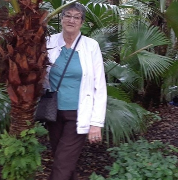 Meet your Posher, Simone - Picture 1 of 1